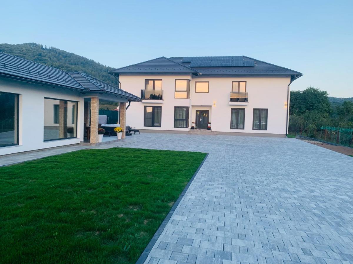 Vila Diamond Lux&Spa Sovata Eksteriør bilde